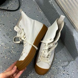 White leather sneakers 👟 7.5